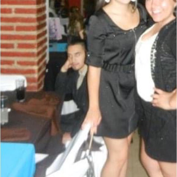 Black dress - Picture 10 of 10